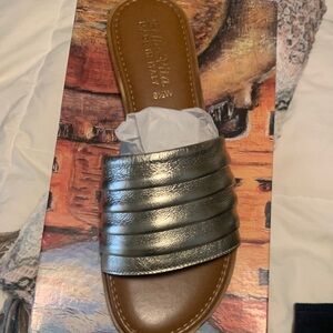 Bella Vita Metallic Slide Sandals